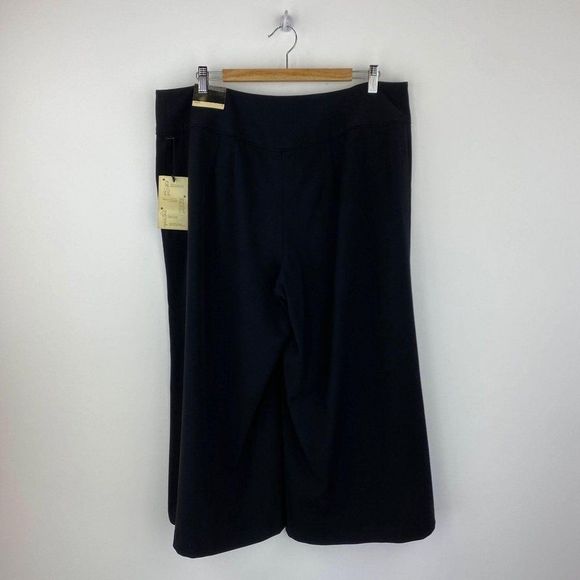 LANE BRYANT Gaucho Wide Leg Cropped Pant NWT - Picture 3 of 5